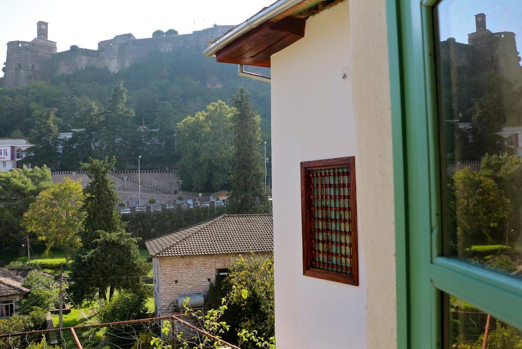 Stone City Hostel Gjirokastër Dış mekan fotoğraf