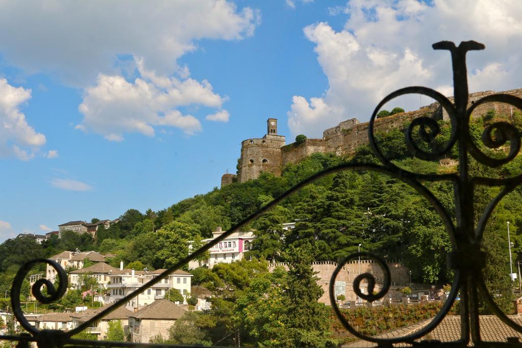 Stone City Hostel Gjirokastër Dış mekan fotoğraf