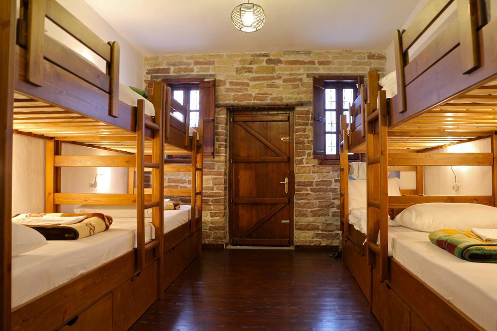 Stone City Hostel Gjirokastër Dış mekan fotoğraf