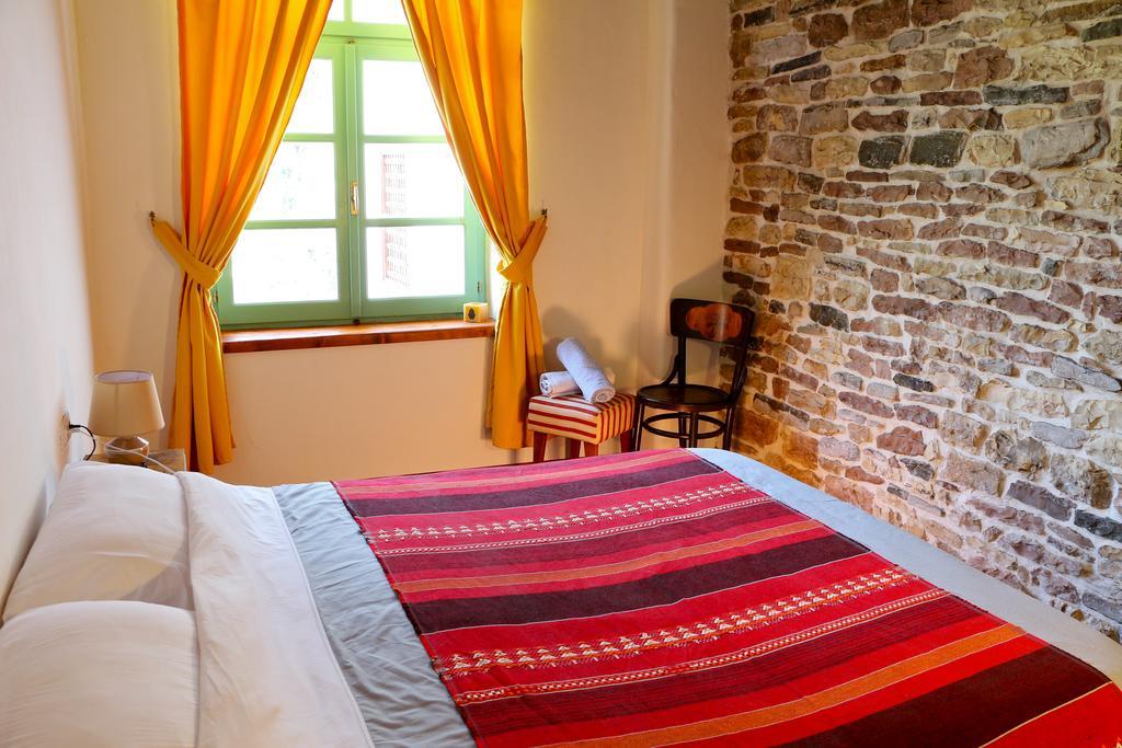 Stone City Hostel Gjirokastër Dış mekan fotoğraf