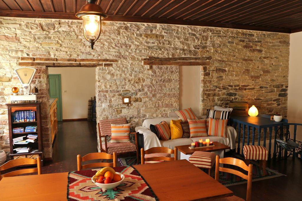 Stone City Hostel Gjirokastër Dış mekan fotoğraf