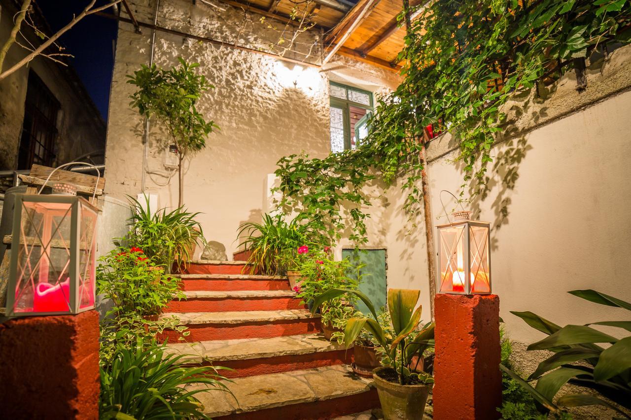 Stone City Hostel Gjirokastër Dış mekan fotoğraf